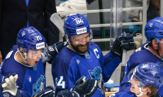 «Как нож в сердце». В России оценили сенсационную победу «Барыса»