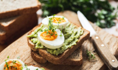 Какие продукты влияют на гормональный фон