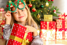 Чем удивить ребенка на Новый год — трендовые игрушки