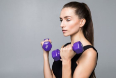 Назван возраст, когда физическая форма и сила начинают снижаться