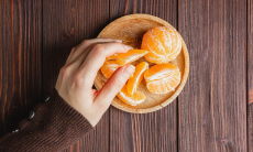 Врач предупредила о рисках переедания мандаринов