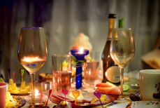 Озвучен список новогодних блюд, которые не сочетаются с алкоголем