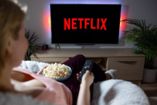 Не «Уэнсдэй» и не «Игра в кальмара» — самый популярный сериал за всю историю Netflix 