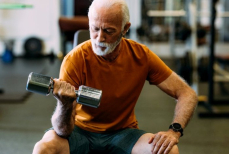 К какому возрасту физические возможности достигают пика