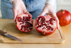 Врач назвала продукт, способный спасти после новогоднего застолья