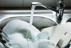 Почему грязную посуду лучше мыть сразу