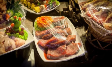 Что делать, чтобы не заветривались новогодние закуски и бутерброды