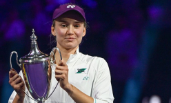 Елену Рыбакину и Александра Бублика «наградили» в России