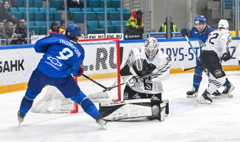 Игра голкипера «Трактора» в матче с «Барысом» удостоилась похвалы в Казахстане