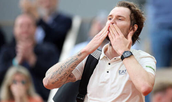 Александр Бублик раскрыл зарплату от Казахстана