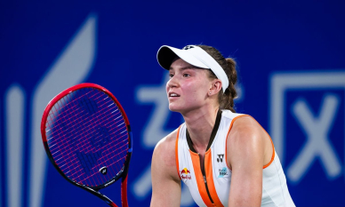 Елена Рыбакина вернулась на корт перед стартом нового сезона. Фото