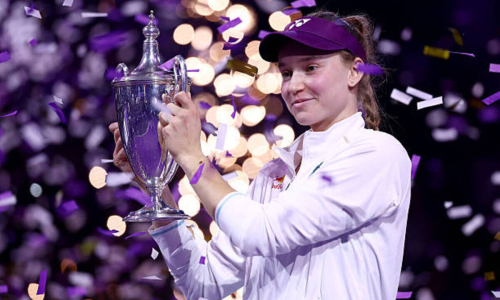 Рыбакина уделала Соболенко со Швентек и стала первой в мире