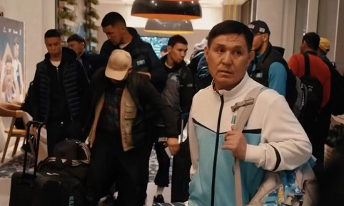 Сборная Казахстана прилетела на ЧМ-2025 по боксу. Видео