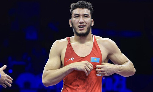 Титулованный борец стал соперником Ризабека Айтмухана на турнире в России