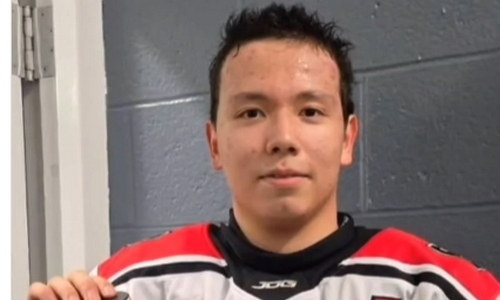 Хоккеист из Казахстана оформил дубль в победном матче за американский клуб