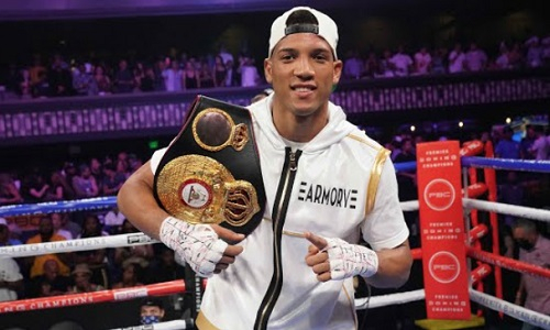 Отправивший в кому казахстанца боксер подерется за титул WBO