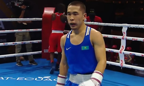 Разгромом обернулся первый бой казахстанского боксера на ЧМ-2025