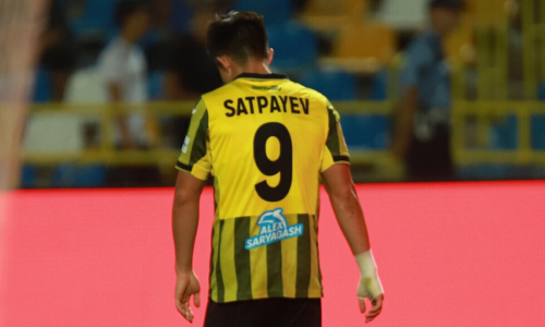 Дастан Сатпаев покинул Казахстан