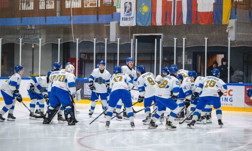 Молодежная сборная Казахстана по хоккею