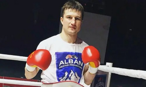 Не побеждавший с 2016 года казахстанский боксёр возвращается на ринг
