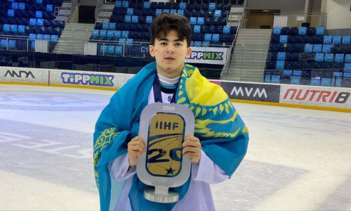 Хоккеист из Казахстана стал лучшим в европейском чемпионате