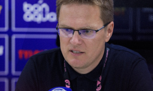 Наставник лидера зарубежной лиги обратился к футболисту сборной Казахстана