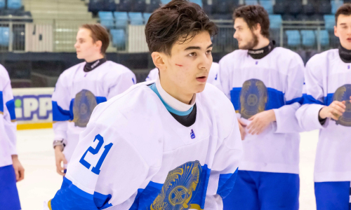 Казахстанский хоккеист подписал контракт с европейским клубом