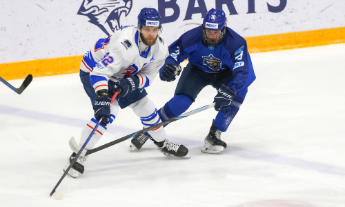 Матч «Торпедо» с лидером чемпионата Казахстана обернулся шестью шайбами