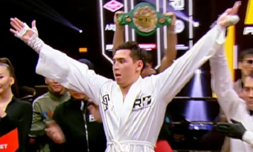 Казахстанский боксер завоевал титул и отметился уникальным достижением