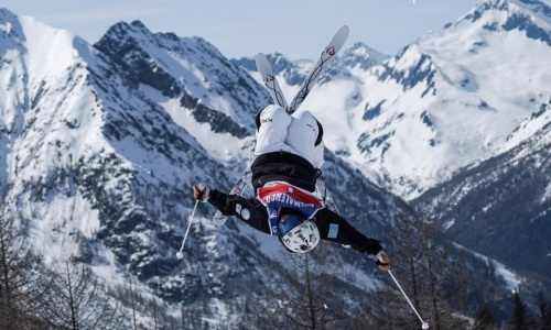 Казахстанская могулистка завоевала два «золота» во Франции