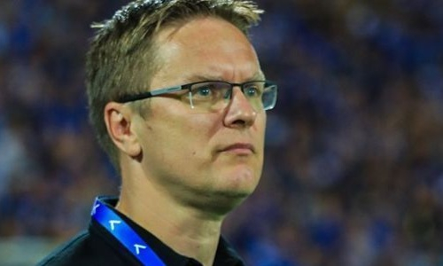 Наставник лидера зарубежной лиги поздравил вратаря сборной Казахстана