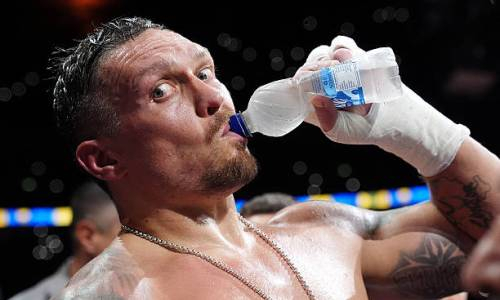 Александр Усик