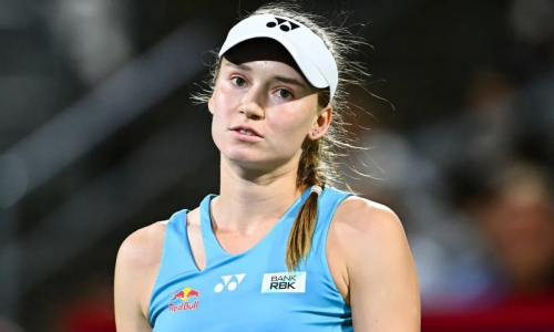 Рыбакина допустила грубую ошибку в матче со Швентек. Видео