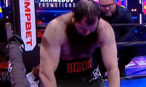 Брутальным нокаутом в первом раунде закончился бой казахстанского супертяжа