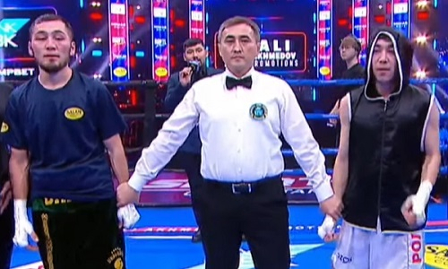 Судьи решили исход боксерского боя Казахстан — Узбекистан