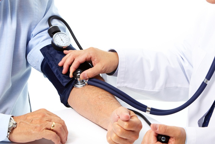 Эта ошибка утром приводит к резкому повышению давления