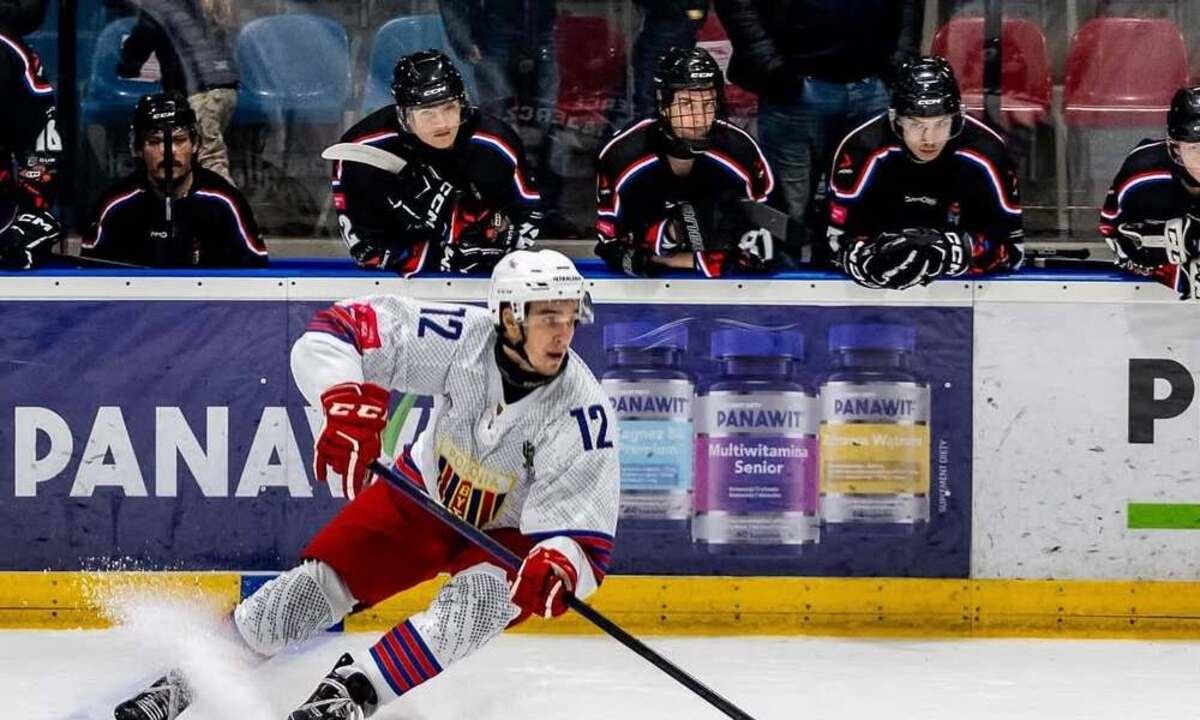 Хоккеист из Казахстана набрал четыре очка за матч в европейской лиге