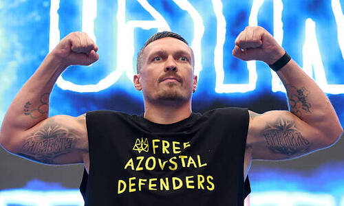 Александр Усик выбрал легенду UFC