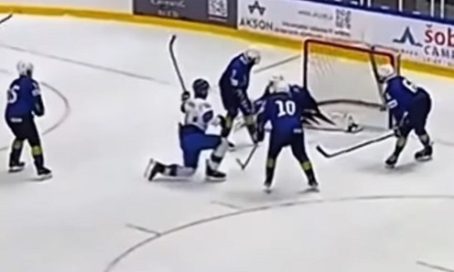 Казахстан учинил разгром с тремя дублями перед стартом на чемпионате мира