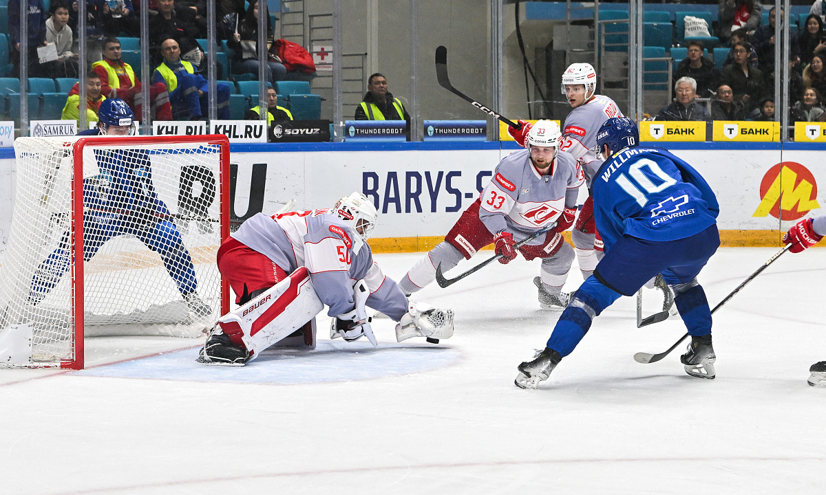 Фоторепортаж с матча КХЛ «Барыс» — «Спартак» 4:3 ОТ