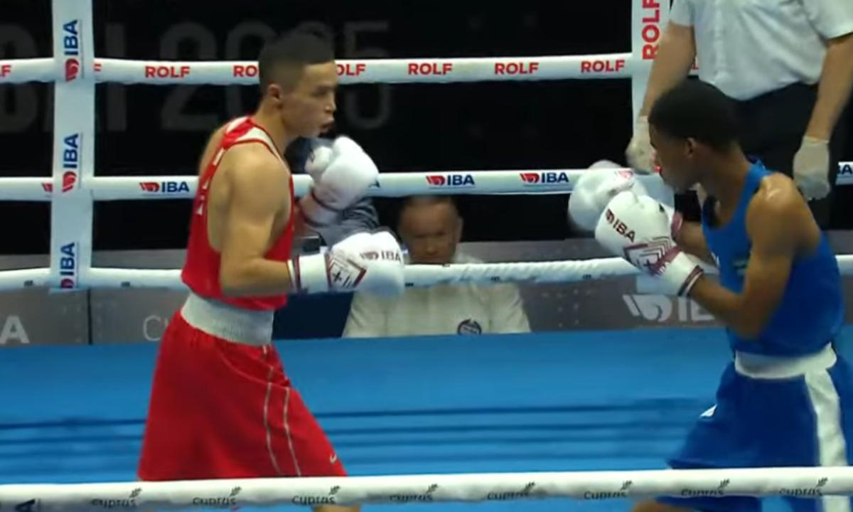 Разгромом закончился первый бой Сакена Бибосынова на чемпионате мира по боксу