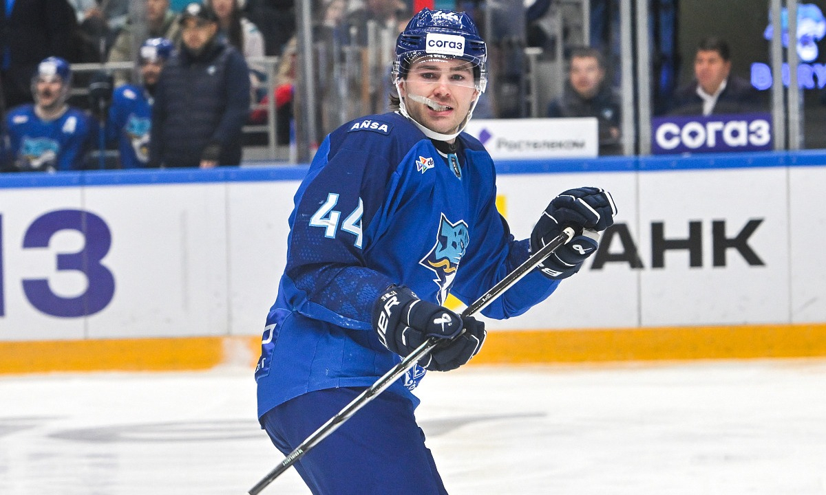 «Мы здесь, чтобы побеждать». Райли Уолш рассказал о ситуации в «Барысе» и почему носит худи сборной Казахстана