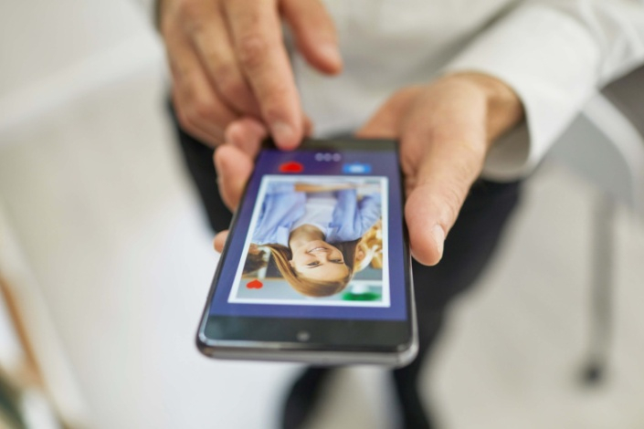 Названы признаки неготовности мужчины к отношениям