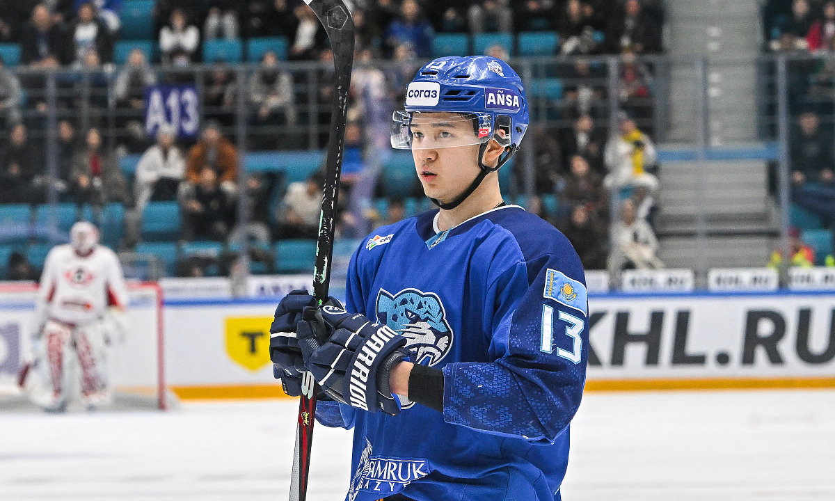 Нападающий «Барыса» откровенно рассказал о внутренней борьбе и трудных моментах в КХЛ