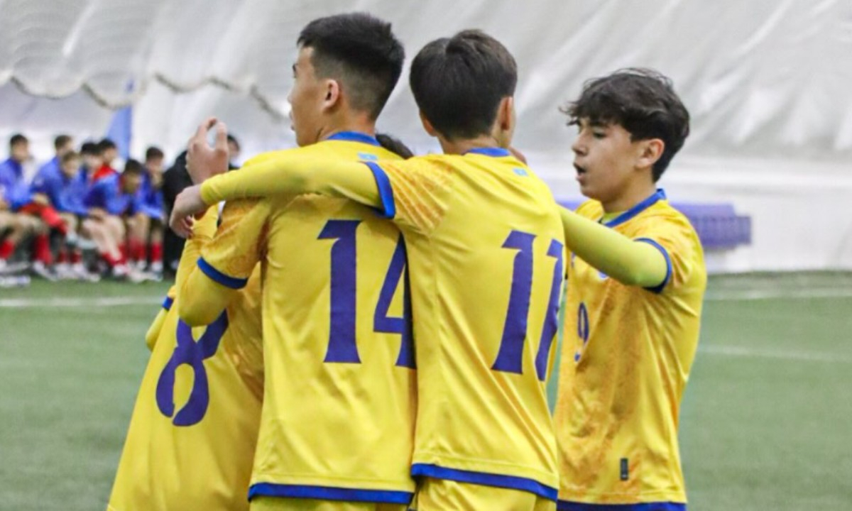 Разгромом с восемью голами обернулся футбольный матч Казахстан — Кыргызстан. Видео