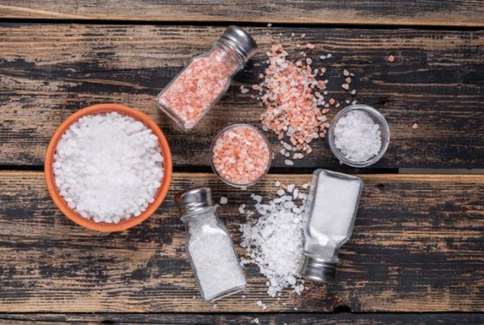 Диетолог назвала простой тест, который покажет вашу норму соли