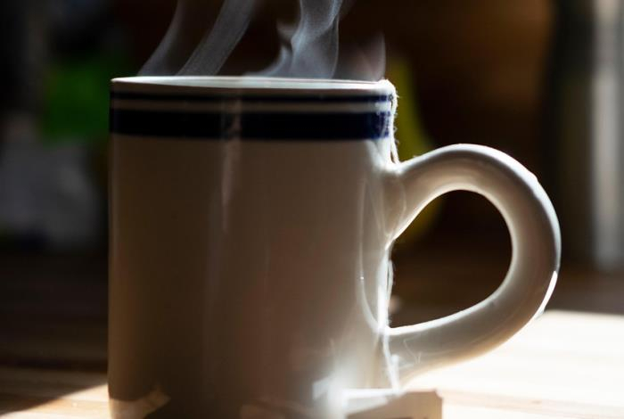 Любителей горячих напитков предупредили о риске опасного заболевания