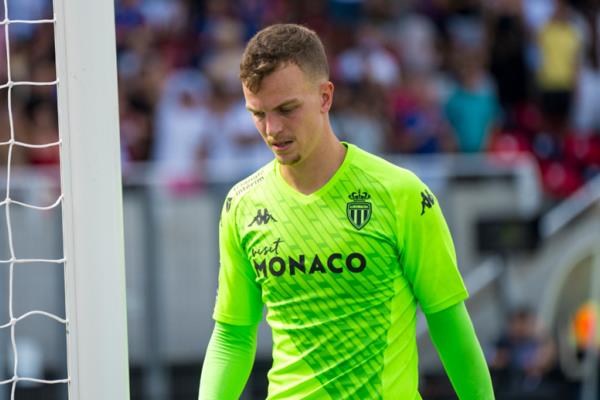 «Лучший вратарь Лиги Чемпионов». Какие клубы из топ-5 нуждаются в Темирлане Анарбекове