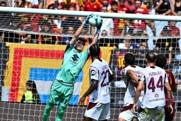 «Лучший вратарь Лиги Чемпионов». Какие клубы из топ-5 нуждаются в Темирлане Анарбекове