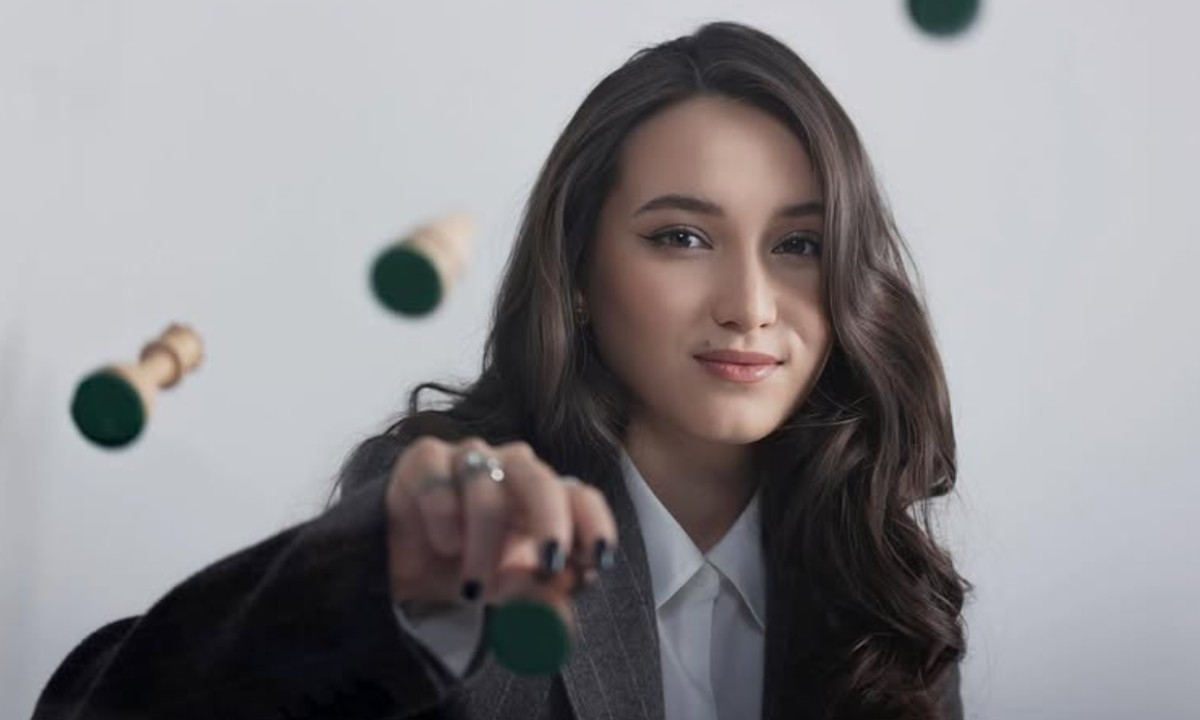 Жансая Абдумалик резко ответила на вопрос о «гонке» с Бибисарой Асаубаевой